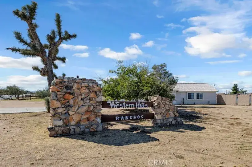 7310 Del Monte Avenue, Yucca Valley, CA 92284 - #2