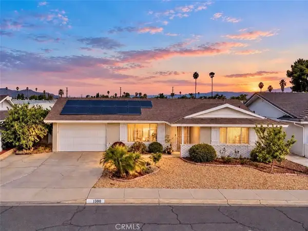 1380 Amberwood Drive, Hemet, CA 92543