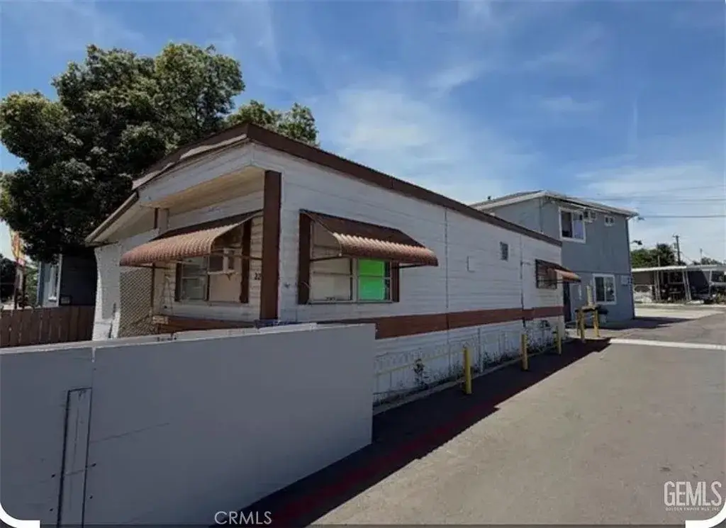510 Roberts Ln, Bakersfield, CA 93308 - #1