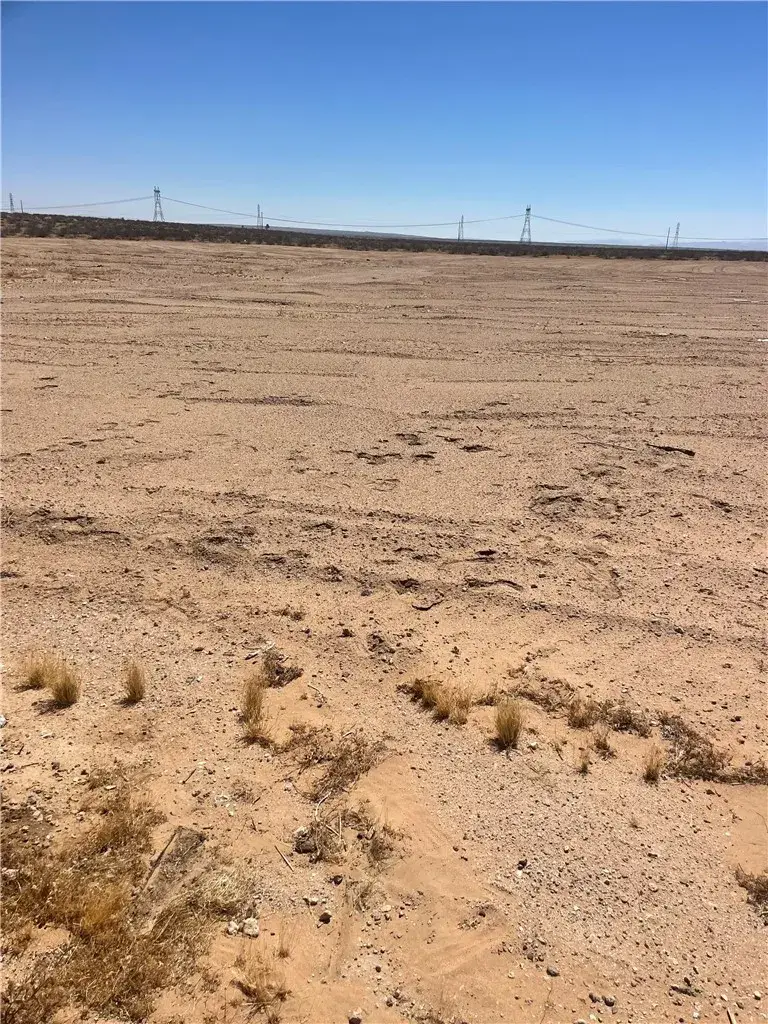 7806 Arapahoe, Adelanto, CA 92301 - #3