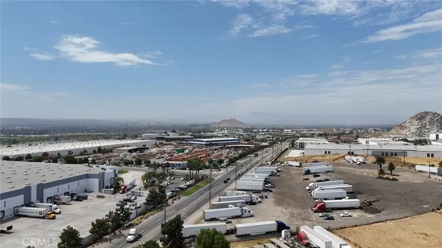 815 Aqua Mansa, Bloomington, CA 92316 - Image #3