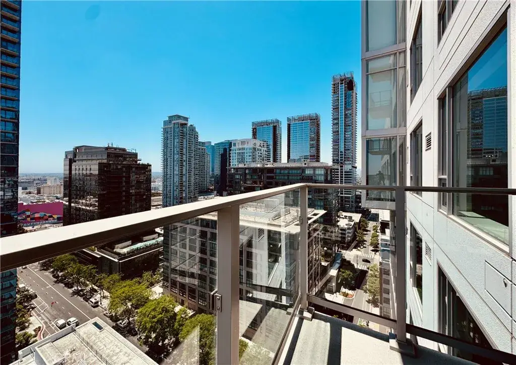 1050 S Grand Avenue #2003, Los Angeles, CA 90015 - Image #1