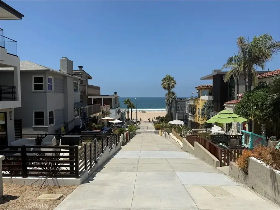 617 Manhattan Avenue, Manhattan Beach, CA 90266 - Image #2