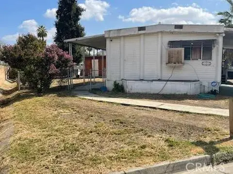 1560 Massachusetts #142, Riverside, CA 92507 - Image #3