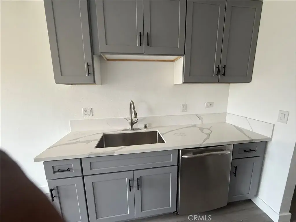 700 West La Veta Avenue #E4, Orange, CA 92868 - Image #1