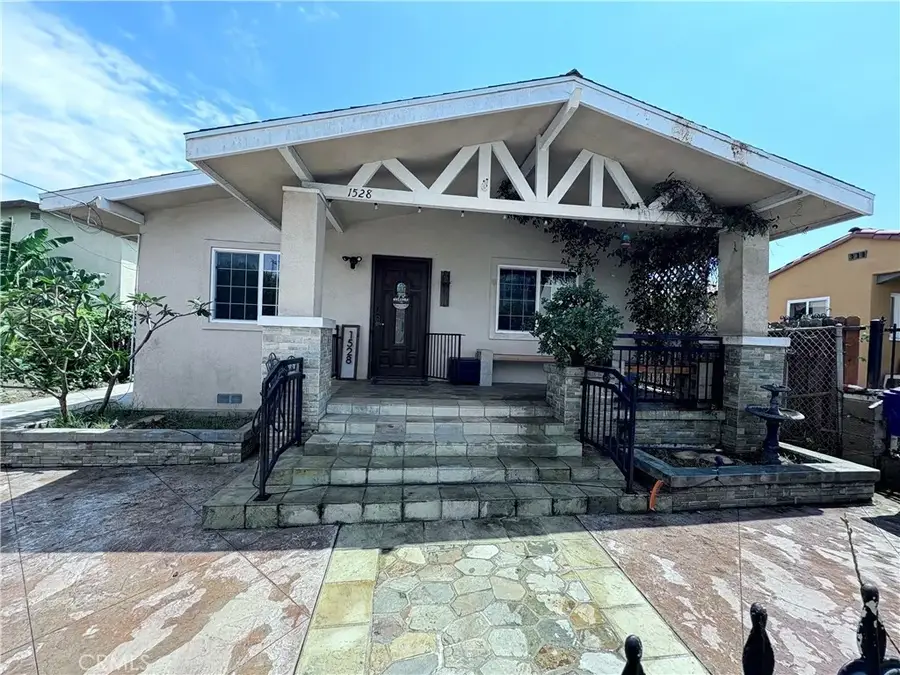 1528 E 11th Street, Long Beach, CA 90813 - Image #2