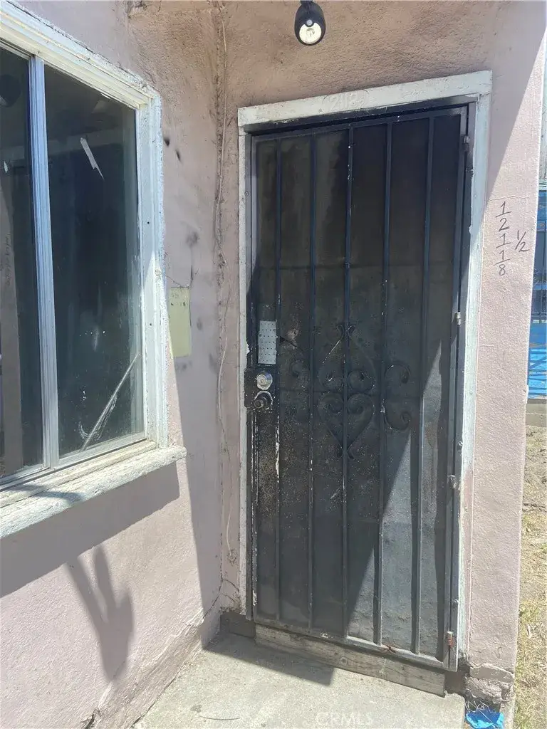 12116 S Willowbrook, Compton, CA 90222 - Image #2