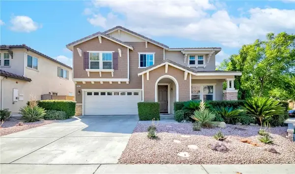 15841 Snowy Peak Lane, Fontana, CA 92336