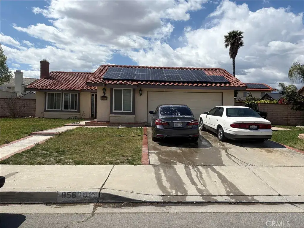 956 N Sandalwood, Rialto, CA 92376 - Image #1