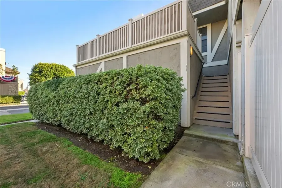 16125 Warmington Lane #12, Huntington Beach, CA 92649 - Image #3