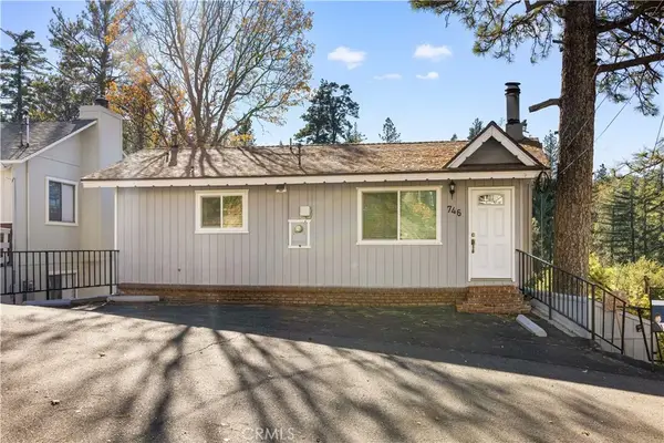 746 Arth Drive, Crestline, CA 92325