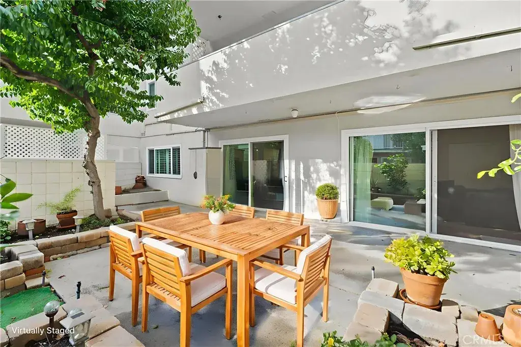 395 S Oakland Avenue #104, Pasadena, CA 91101 - Image #1