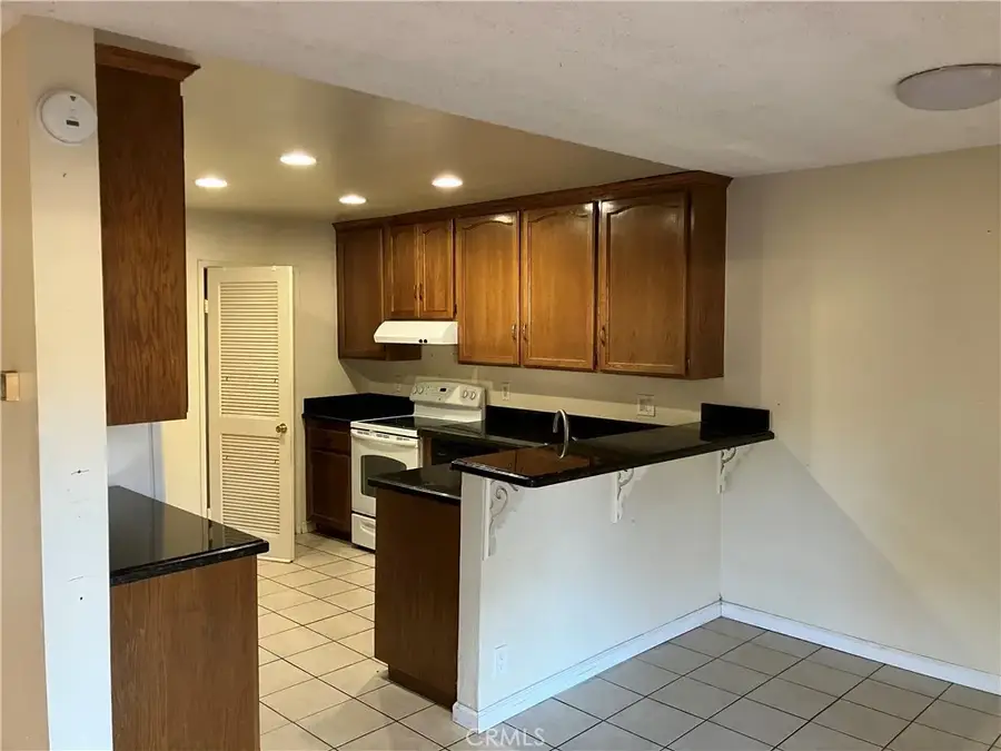 2366 Adirondack Row #6, San Diego, CA 92139 - Image #2