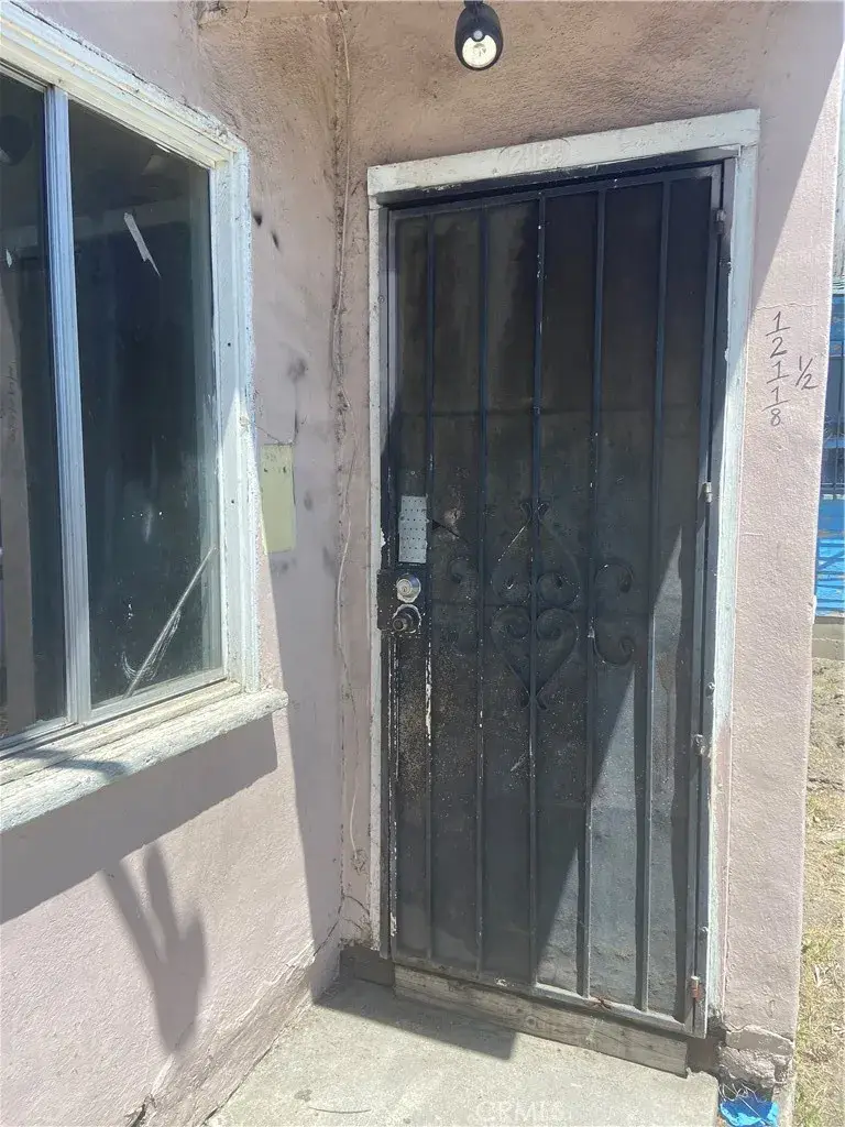 12116 S Willowbrook, Compton, CA 90222 - #2