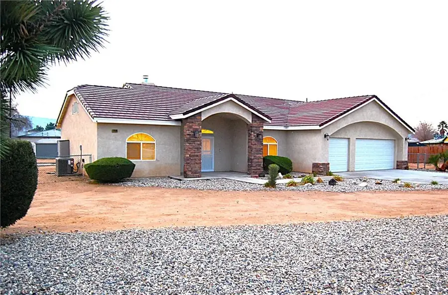 12999 Algonquin Street, Apple Valley, CA 92308 - Image #2