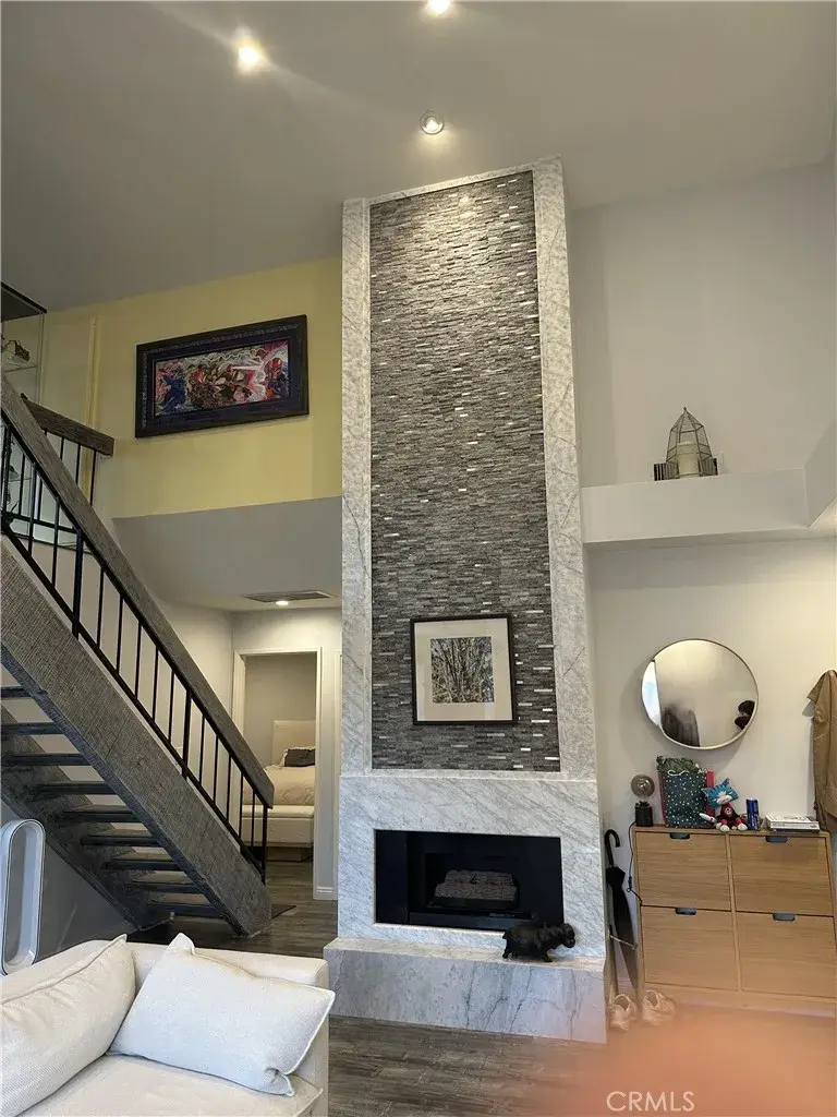 18445 Hatteras Street, Tarzana, CA 91356 - Image #1