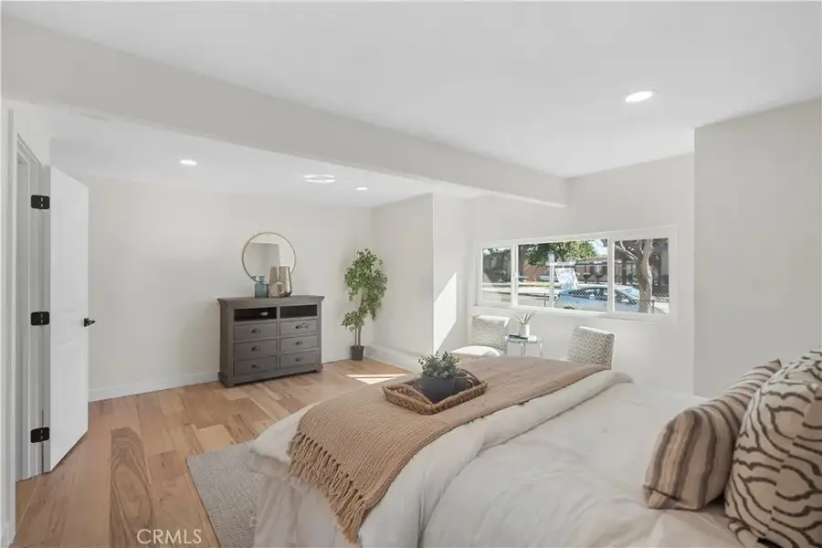 14519 Dyer, Sylmar, CA 91342 - Image #3