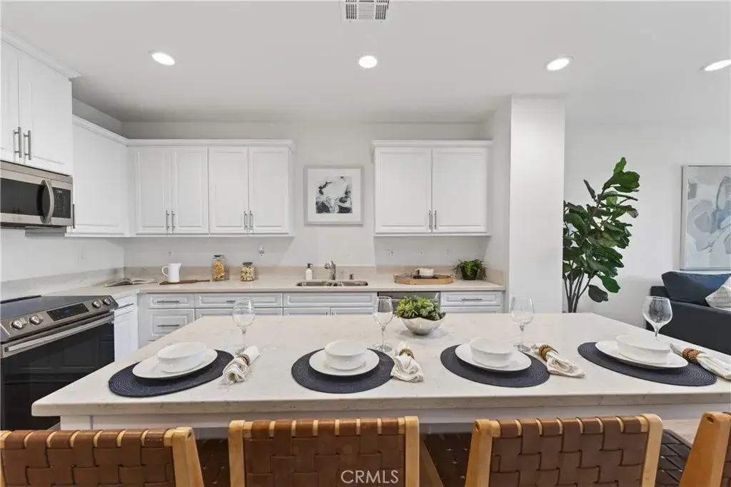 1093 N Harbor Boulevard, Anaheim, CA 92801 - #1