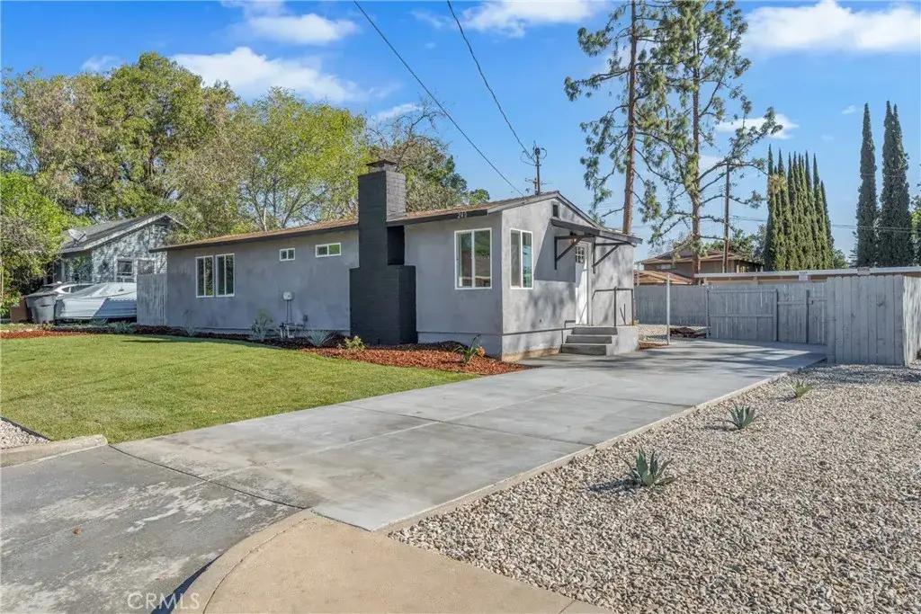 240 Olive, Claremont, CA 91711 - #1