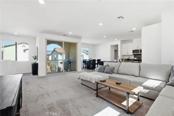 16651 Snowdrop #1, Fontana, CA 92336