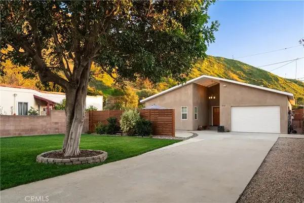 212 E Barnett Street, Ventura, CA 93001