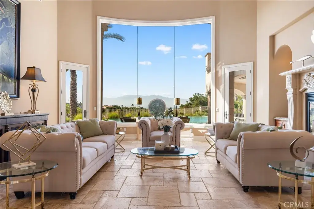 423 Cleveland Way, Corona, CA 92881 - #1