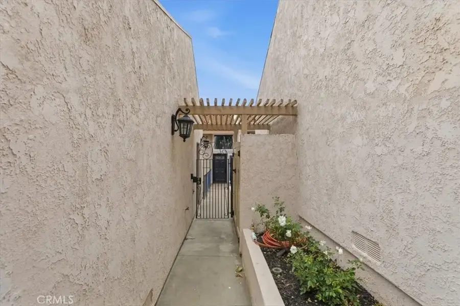 2272 El Capitan Drive, Riverside, CA 92506 - #2