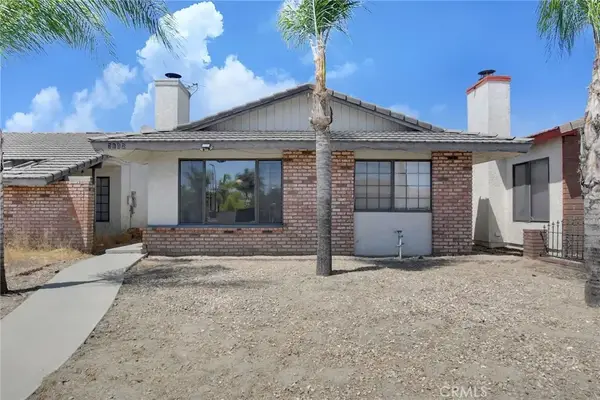 3102 W Devonshire Avenue, Hemet, CA 92545