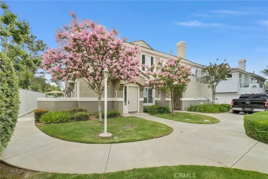 678 Azure Lane #5, Corona, CA 92879 - #3
