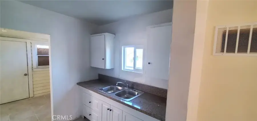 303 2nd Ave, Taft, CA 93268 - #3