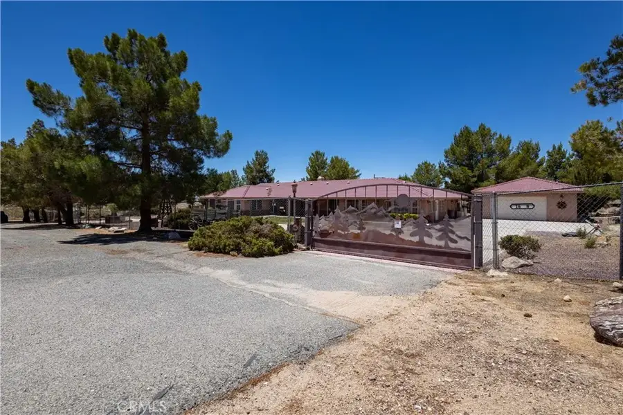 16728 Shirwaun, Apple Valley, CA 92307 - #2