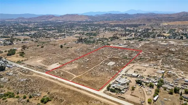 19 Lukens, Perris, CA 92570