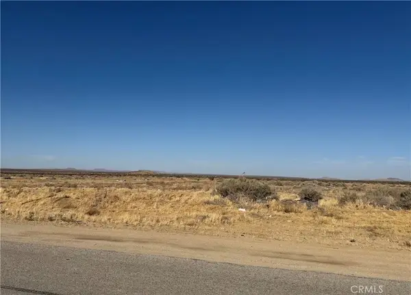182 Avenue N6, Palmdale, CA 93591