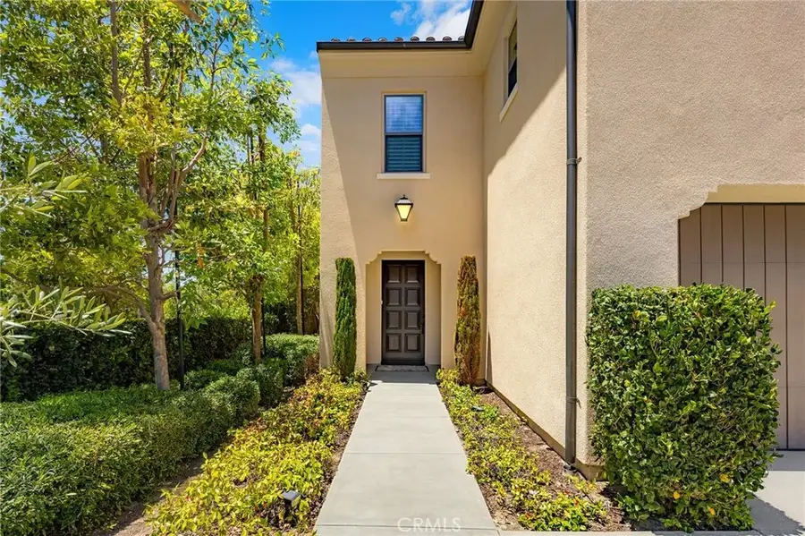 121 Mangrove Banks, Irvine, CA 92620 - #3