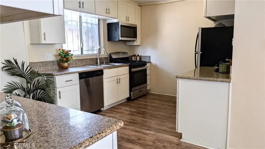 3854 Arlington Avenue, Los Angeles, CA 90008 - #2