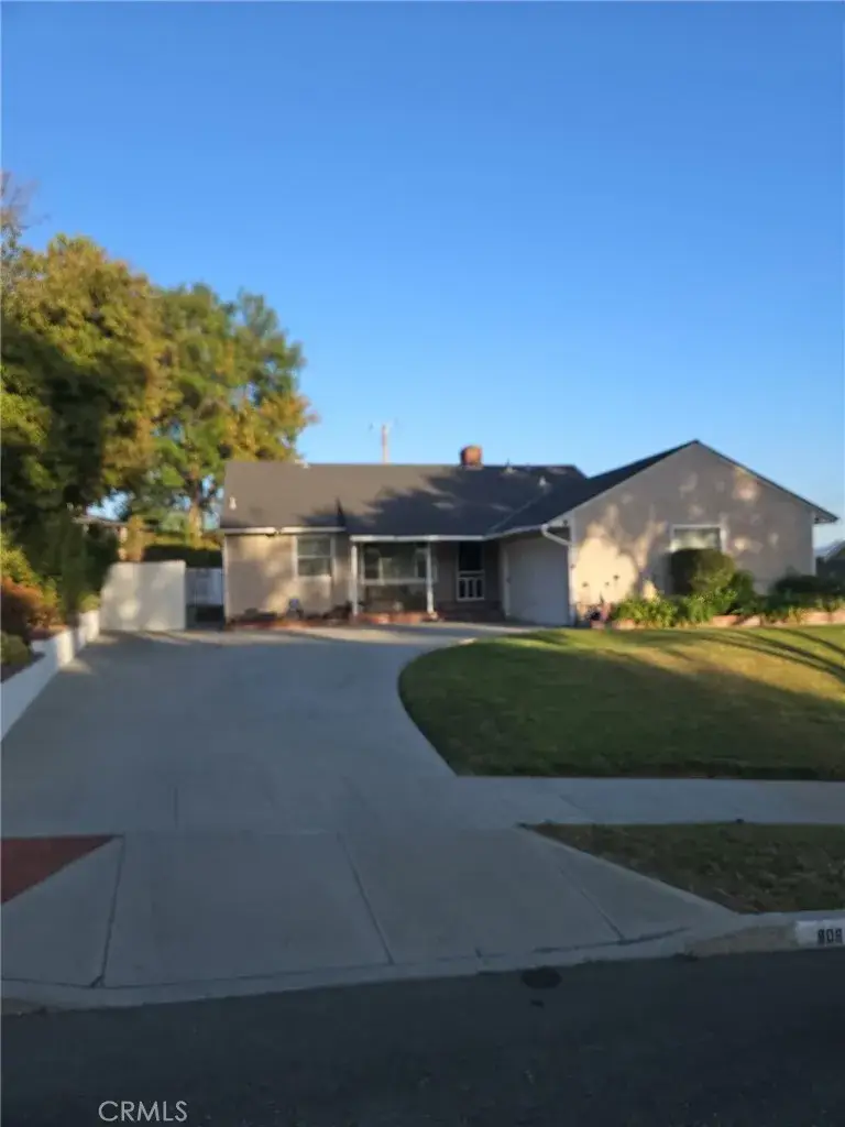 806 Stanford, Burbank, CA 91504 - #1