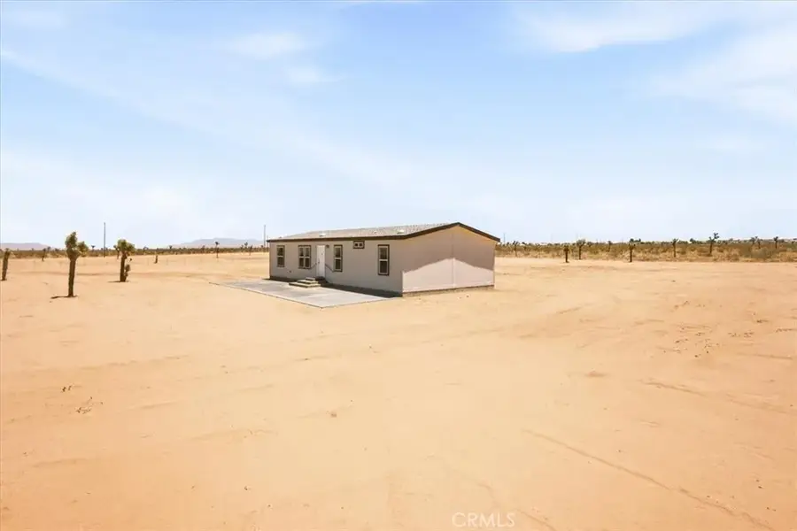 7625 Luna Road, Phelan, CA 92371 - #2