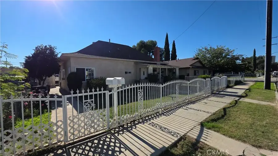 716 E 6th, Pomona, CA 91766 - #3