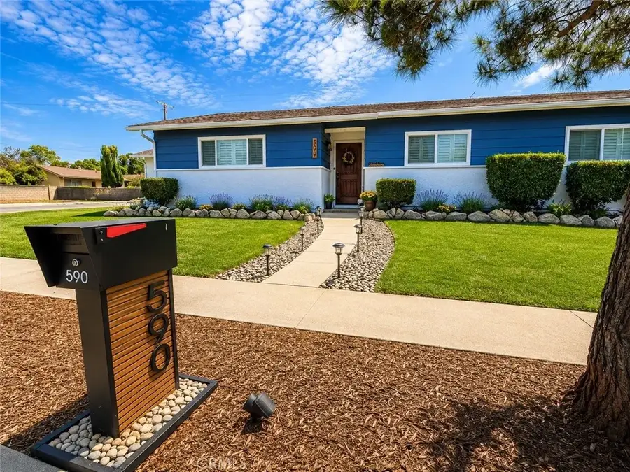 590 E Van Koevering, Rialto, CA 92376 - #2
