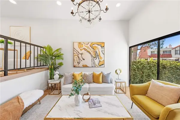 27640 Nugget Dr. #3, Canyon Country, CA 91387