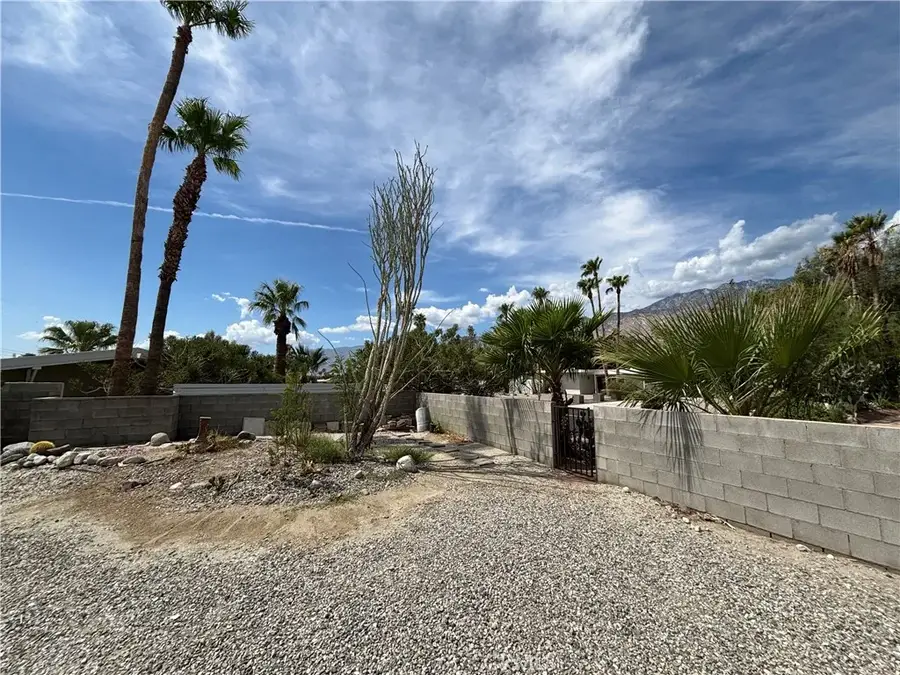 2300 N Cerritos Road, Palm Springs, CA 92262 - #2
