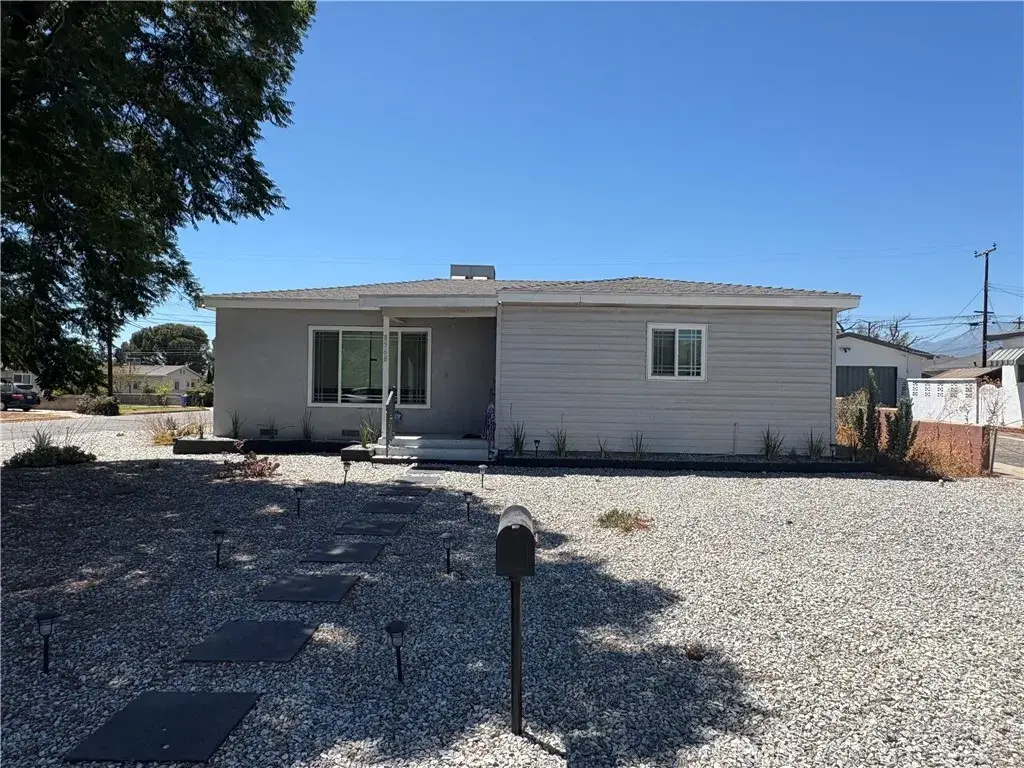 8568 Evergreen, Fontana, CA 92335 - #1