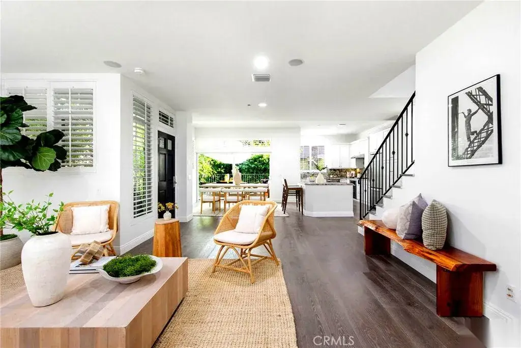 10523 Selkirk Lane, Los Angeles, CA 90077 - #1