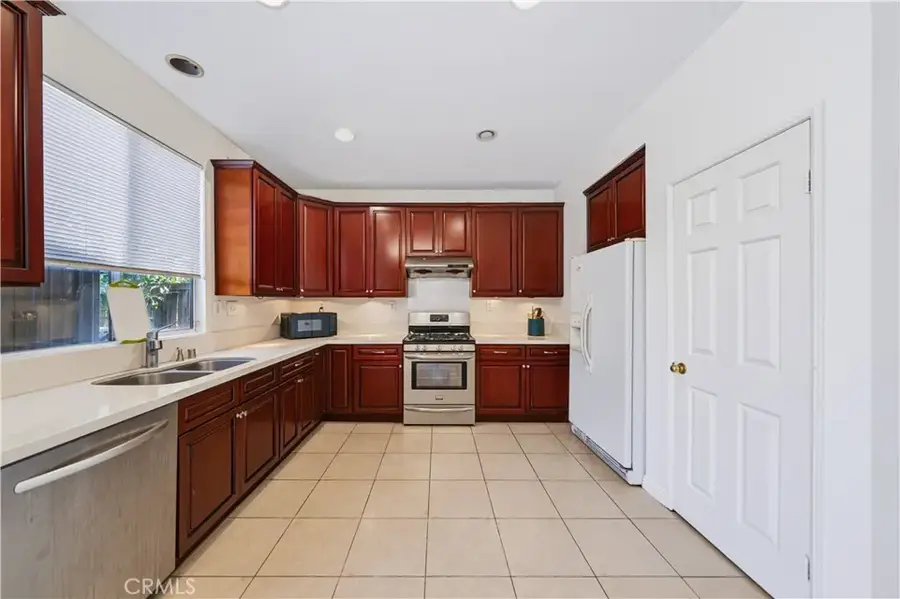 2 Safeguard Place, Irvine, CA 92602 - #3