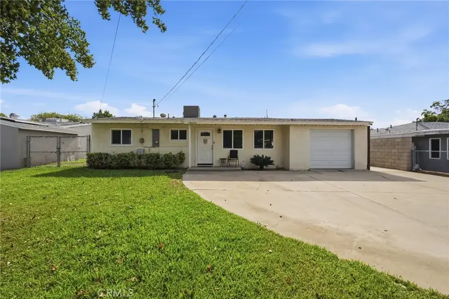 18631 Hawthorne, Bloomington, CA 92316 - #2