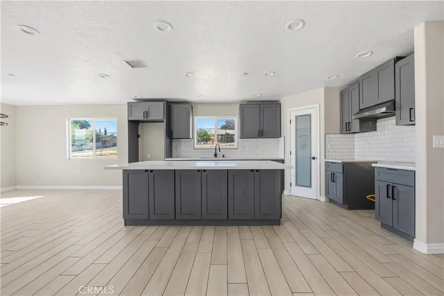 18517 Live Oak St, Hesperia, CA 92345 - #2