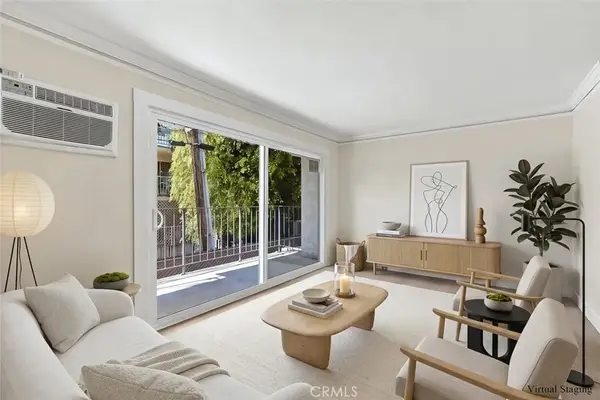 837 N West Knoll #108, West Hollywood, CA 90069