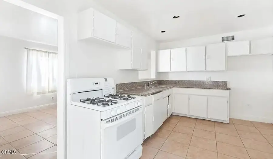 356 E Kettering Street, Lancaster, CA 93535 - Image #2