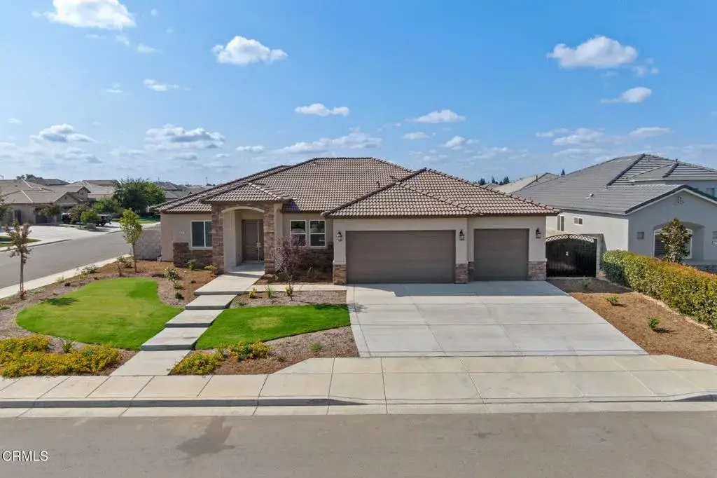 8707 Kenwick Street, Bakersfield, CA 93314 - Image #1