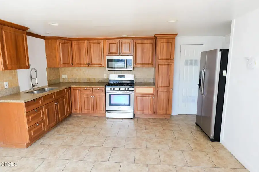 1009 S G Street, Oxnard, CA 93030 - Image #2